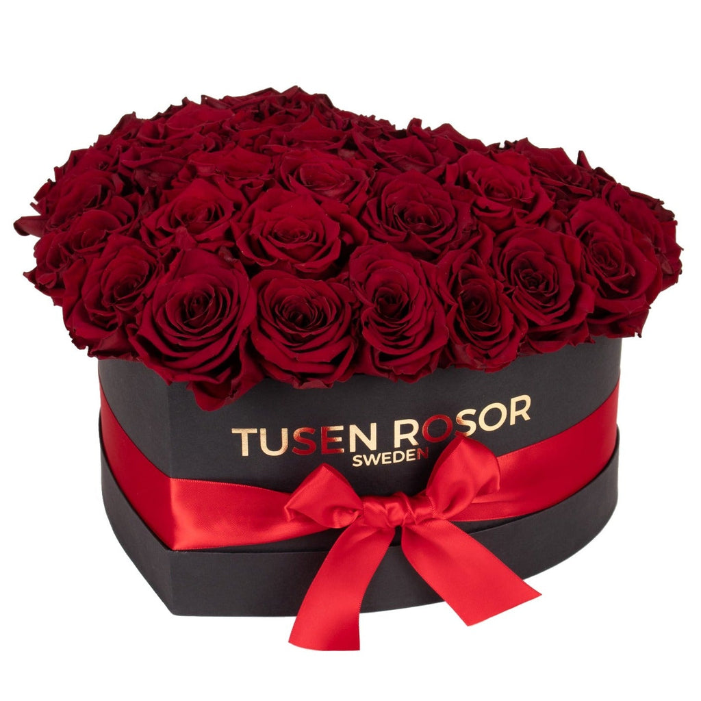 Röda rosor | Hjärtbox dome Tusen rosor